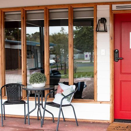 Avon River Inn Stratford Екстериор снимка